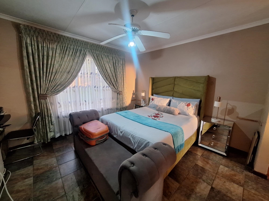 3 Bedroom Property for Sale in Waterval East North West